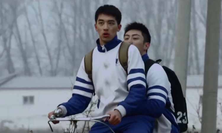 Addicted (2016) Bir Kendini Bulma, Aidiyet ve Aile Öyküsü