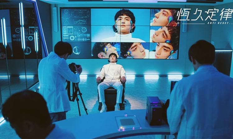 Anti Reset (2024) – Zamanı Sıfırlayan Hatıralar: Bir Ruhun Silinmeye Direnişi