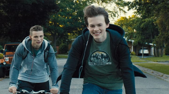 Giant Little Ones: – Dostluk, Aşk ve Büyüme Hikâyesi