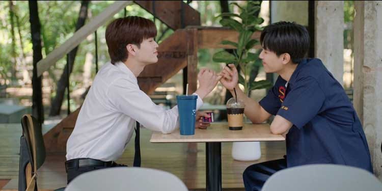 Perfect 10 Liners (2024) | Gençlik, Kırılganlık ve Romantik Bağların Yolculuğu