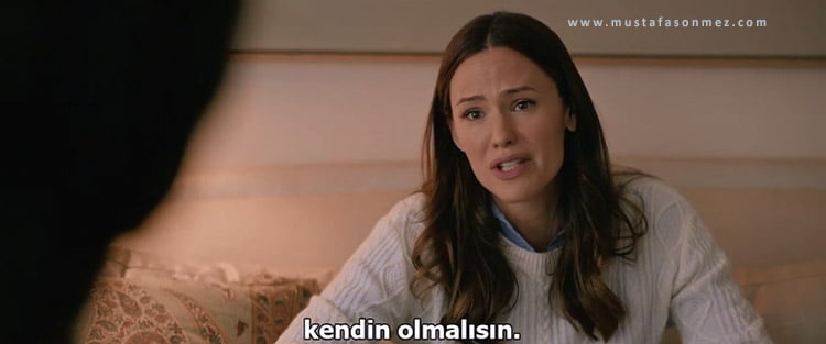 Sevgiler, Simon (2018) Gençlik ve Kimlikler Üzerine Bir Film