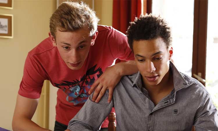 Being 17 (Quand on a 17 ans) – Çatışmalı Bir Gençlik Hikayesi