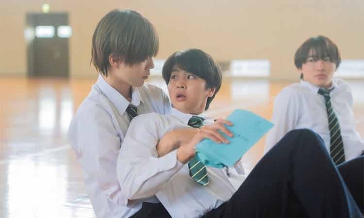 School Trip: Joined a Group I’m Not Close To (2025) Japonya BL: Beklenmedik Bir Gençlik Romantizmi