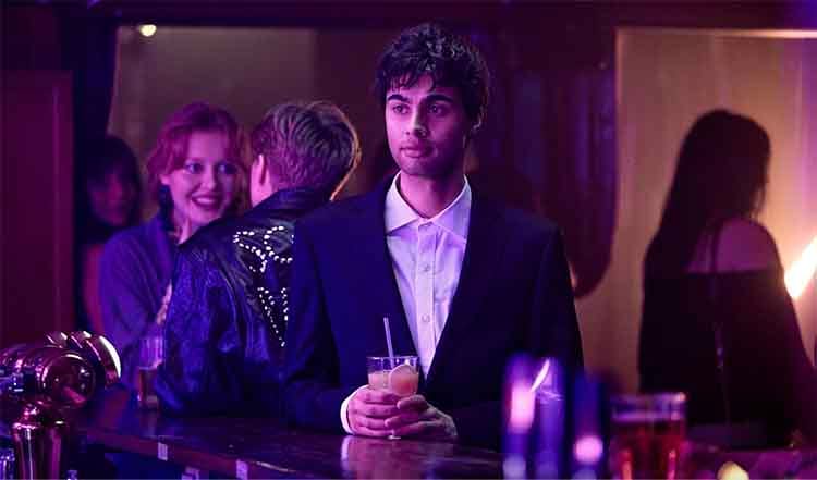 Tore (2023): Kayıpla Yüzleşen Bir Gencin Sert ve Renkli Yolculuğu