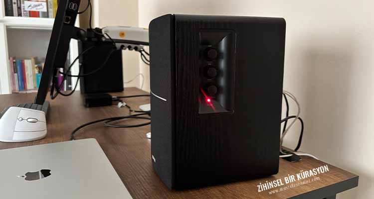 Edifier R1280DBs Hoparlörler: Sesi Hissetmek mi, Yoksa Kuru Bir Ses mi?